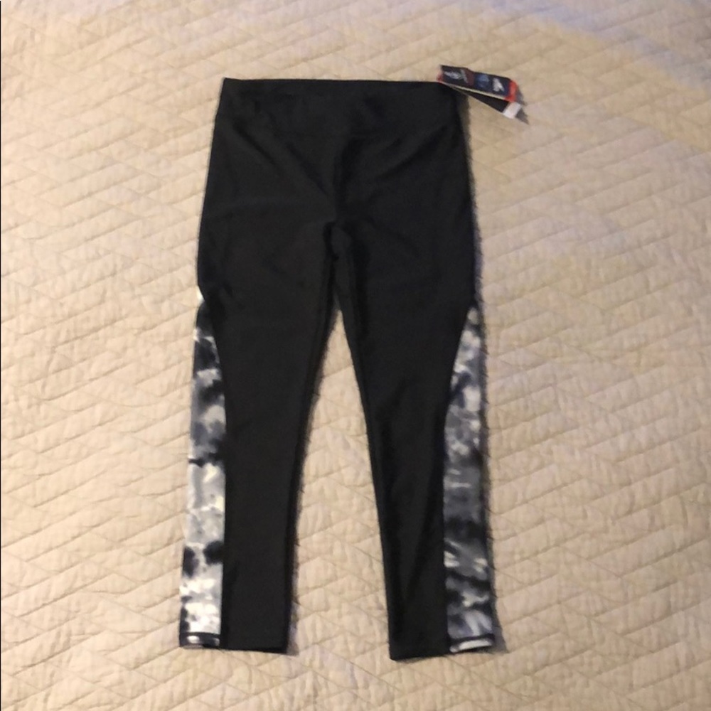 Speedo PowerFLEX Cropped Leggings NWT
